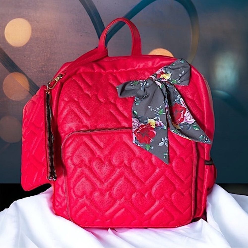 BETSEY Johnson l  Quilted Leather l Full-Size Backpack l Front Organizer l Extra